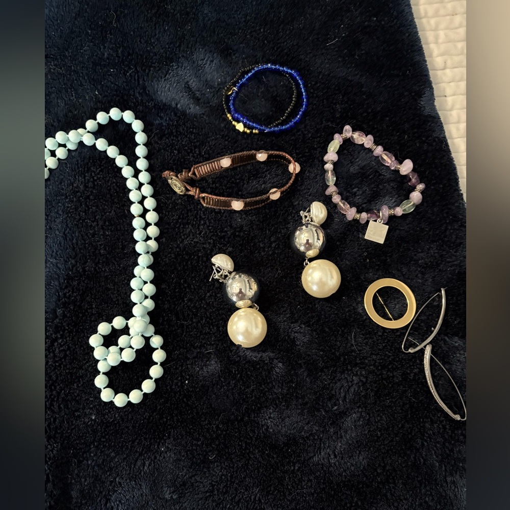 Elegant Jewelry Set with Beaded Necklaces and Bracelets, pin, and earrings